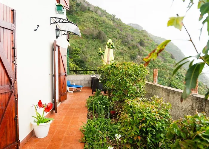 Semesterbostad Whale's